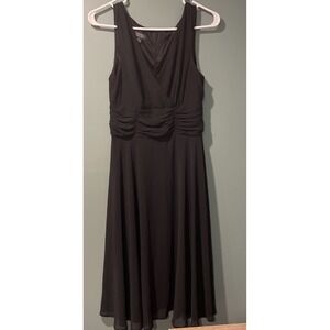 Dressbarn Woman Collection Black Sleeveless V Neck Dress Sz 8